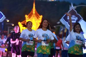 BIB: 338, 160, 310
                            <button type="button" onclick="openModal(22341696)" class="btn btn-primary btn-sm float-right btn-popup" data-toggle="modal" data-target=".modal-high-quality">
                        <i class="fas fa-shopping-cart"></i> Add to Cart
                    </button>
                                            <button type="button" onclick="isThisMe(22341696, true)" class="btn btn-success btn-sm float-right btn-popup btn-isme hidden" data-toggle="tooltip" data-placement="bottom" title="นี่คือรูปของคุณใช่ไหม คลิกที่นี่เพื่อเอาเข้าอัลบั้ม">
                        <i class="fas fa-plus"></i> Add to album
                    </button>
                    <button type="button" onclick="isThisMe(22341696, false)" class="btn btn-warning btn-sm float-right btn-popup btn-isnotme hidden">
                        <i class="fas fa-ban"></i> Remove from album
                    </button>